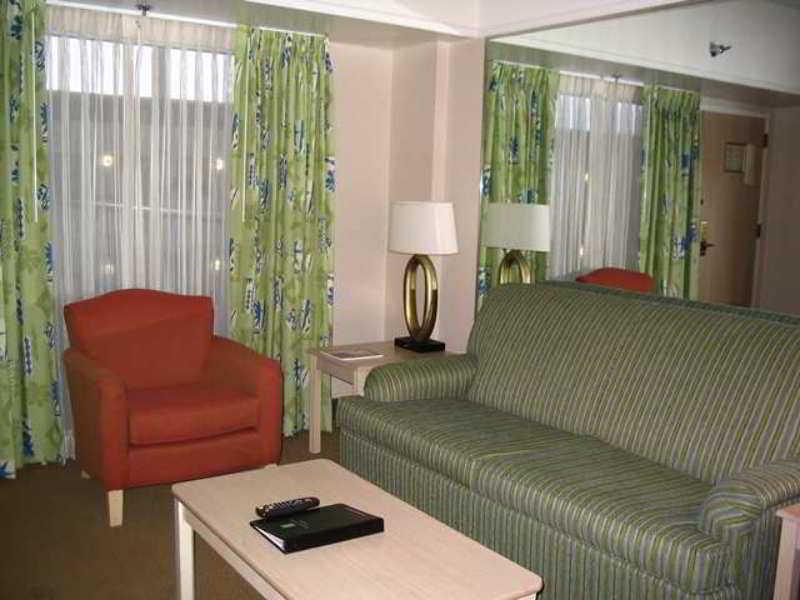 Embassy Suites Brunswick Δωμάτιο φωτογραφία