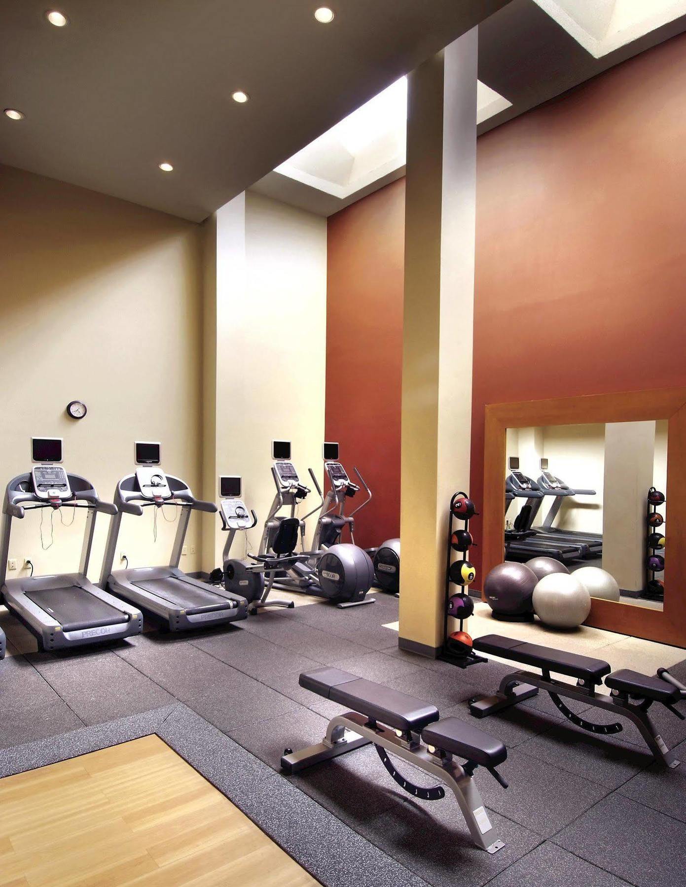 Embassy Suites Brunswick Ανέσεις φωτογραφία